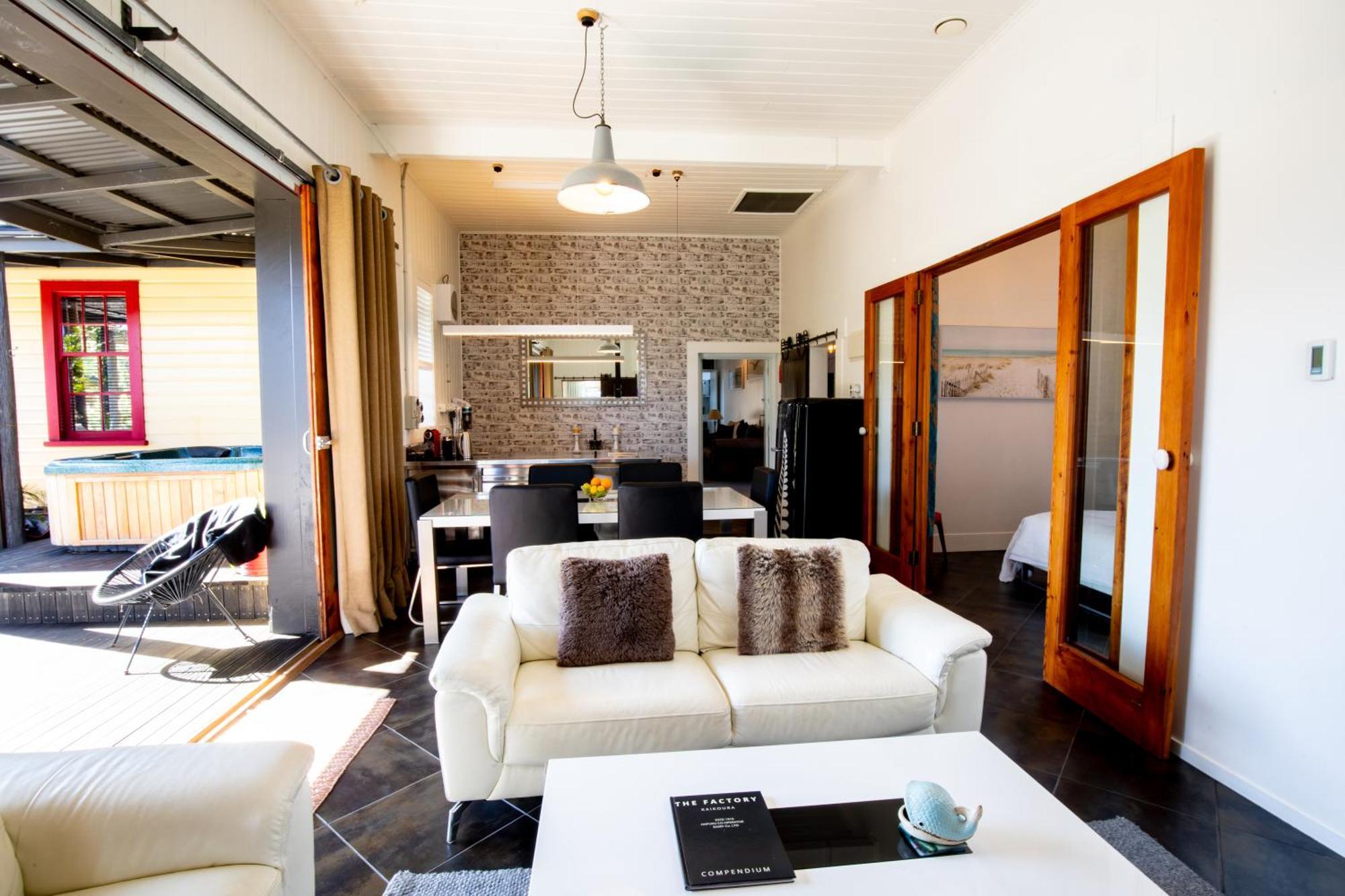 The Factory Luxury Accomodation Kaikoura Luaran gambar